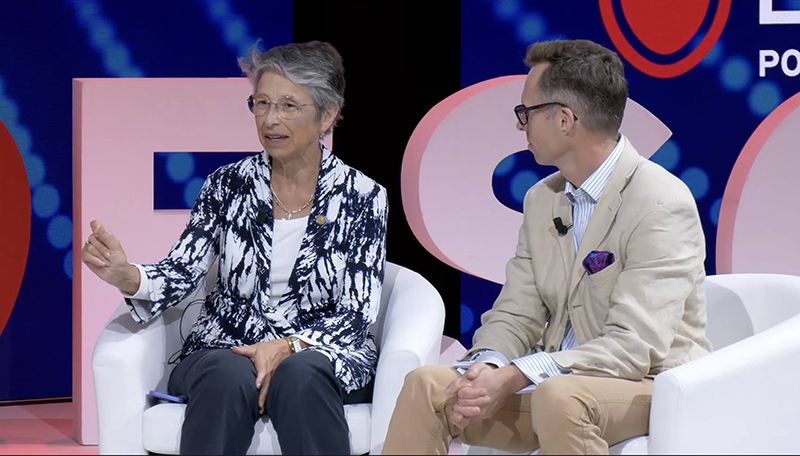 DCRI faculty member Pamela Douglas shares her thought leadership in imaging research during a conference.